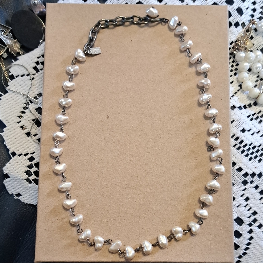 Elegant White Fresh Water Pearl Necklace